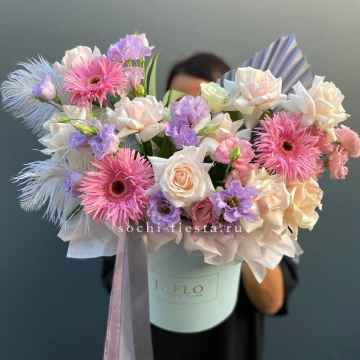 Цветочная коробка "Stilla" в Хосте и Кудепсте