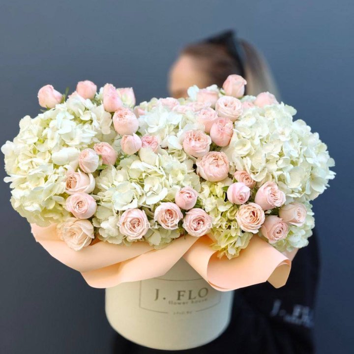 Дизайнерский бокс Isabella в Хосте и Кудепсте