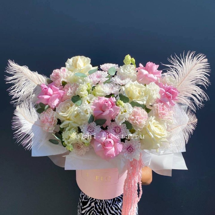 Дизайнерский бокс "Lovely New"  в Хосте и Кудепсте