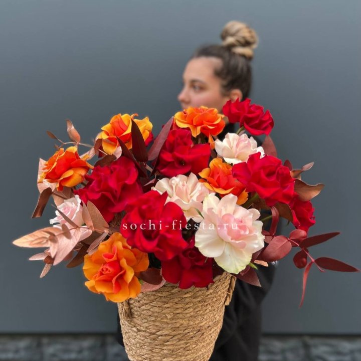 Авторский бокс "Roxana" в джутовом кашпо в Хосте и Кудепсте