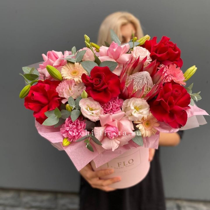 Коробка " Краски солнца" в Хосте и Кудепсте