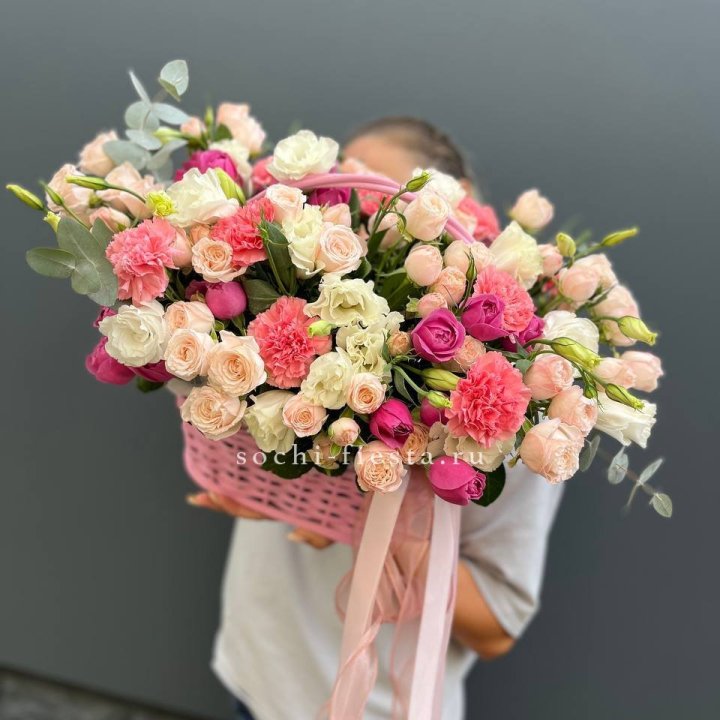 Цветочная корзина Florence в Хосте и Кудепсте