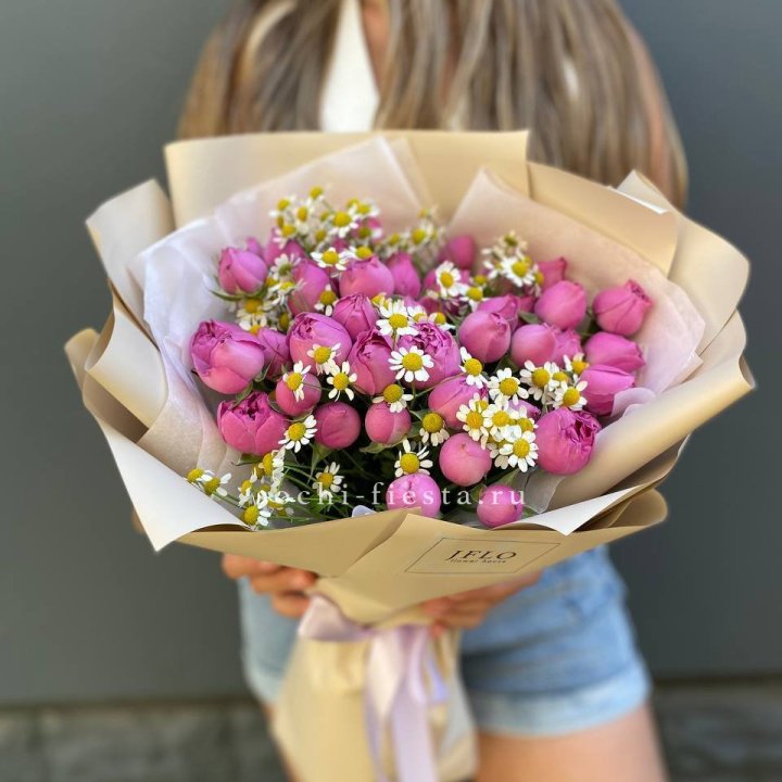 Дуобукет мисти с ромашками  в Хосте и Кудепсте