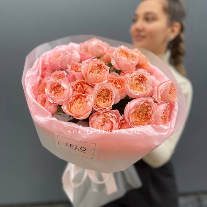 Букет из пионовидных роз Джульетта в Хосте и Кудепсте