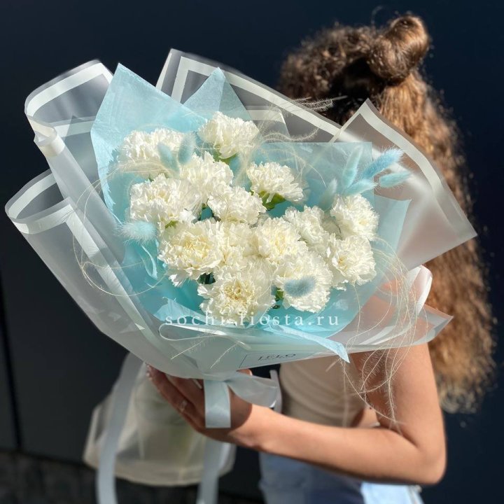 Воздушный букет диантусами  в Хосте и Кудепсте