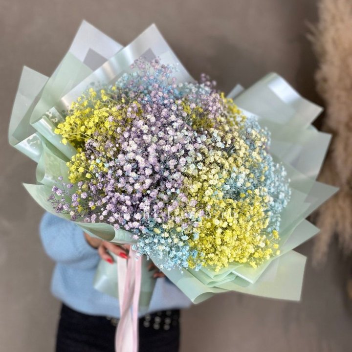 Букет радужных гипсофил в Хосте и Кудепсте