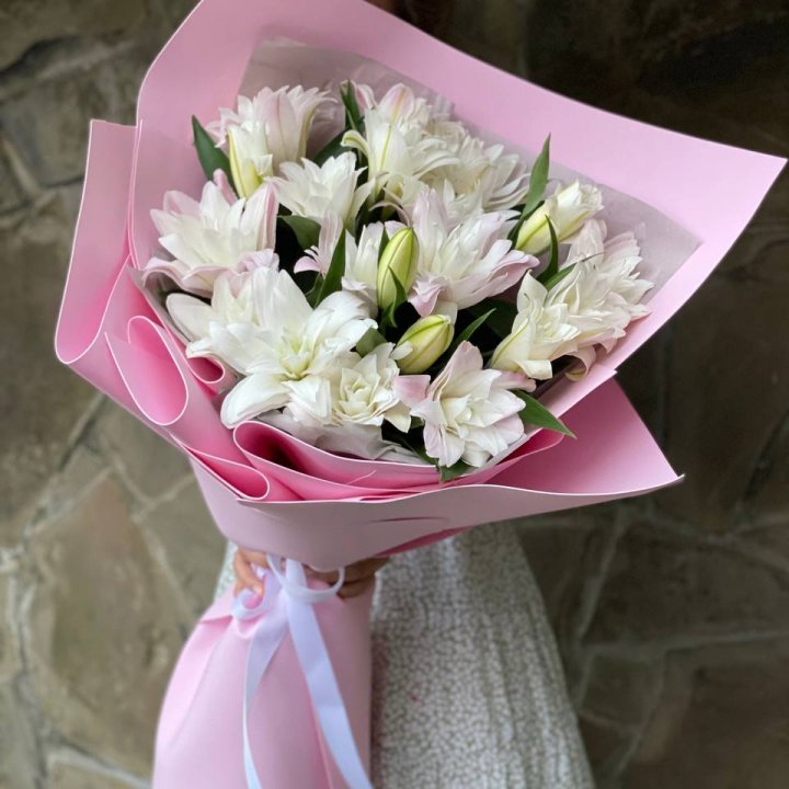 Букет пионовидных лилий №1 в Хосте и Кудепсте