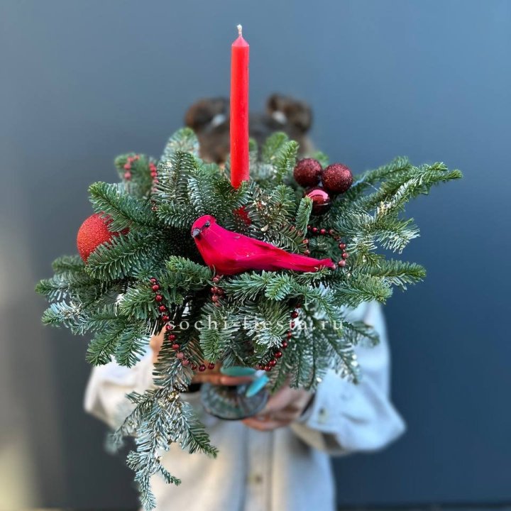 Новогодняя композиция в бокале в Хосте и Кудепсте