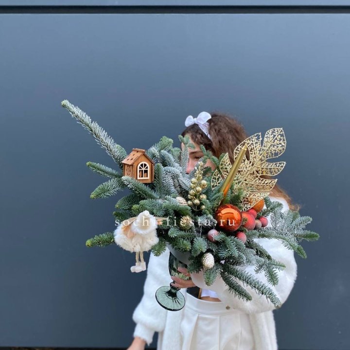 Композиция в бокале огненная  в Хосте и Кудепсте