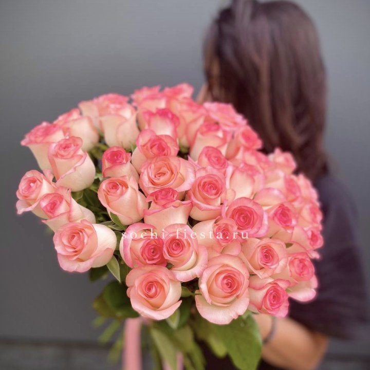 Охапка Роз Джумилия в Хосте и Кудепсте