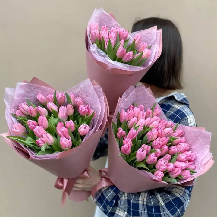 Букет розовых тюльпанов в Хосте и Кудепсте