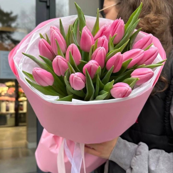  19 розовых тюльпанов в Хосте и Кудепсте