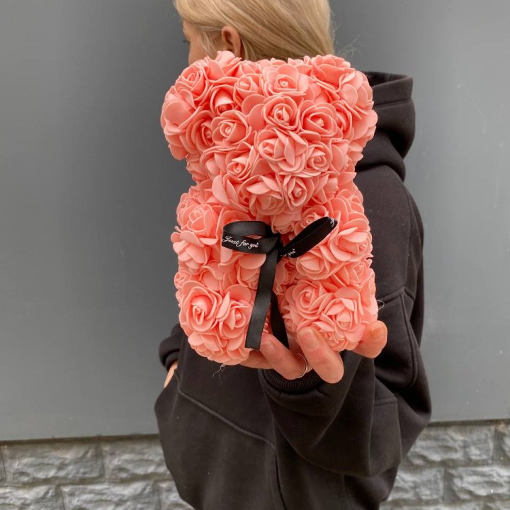 Медведь из вечных роз караловый в Хосте и Кудепсте