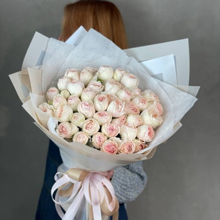 Букет пионовидных роз Pure Love в Хосте и Кудепсте