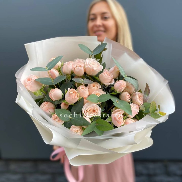 Букет кустовых роз "FRESH" в Хосте и Кудепсте