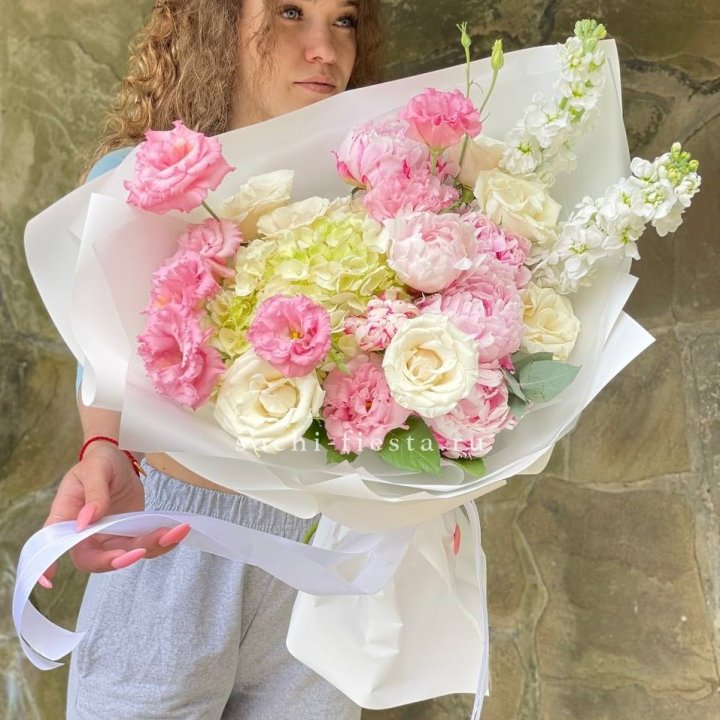 Букет с пионами №3 в Хосте и Кудепсте