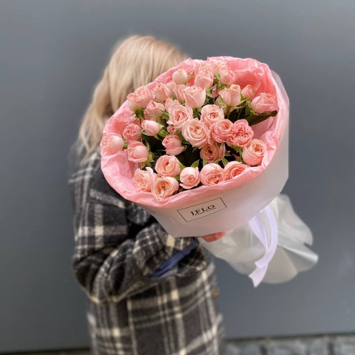 11 роз бомбастик в Хосте и Кудепсте