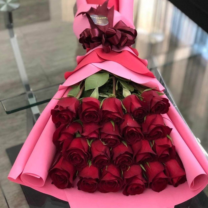 21 красная роза "Elegance" в Хосте и Кудепсте