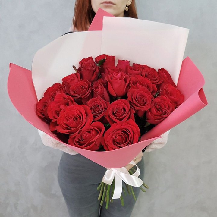 25 Красных роз RoseWhite в Хосте и Кудепсте