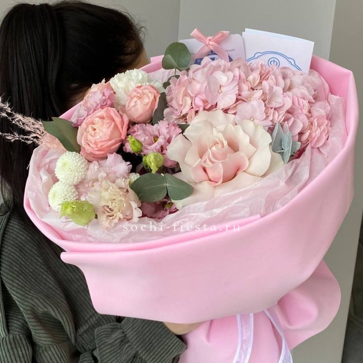 Авторский букет "Pinky" в Хосте и Кудепсте