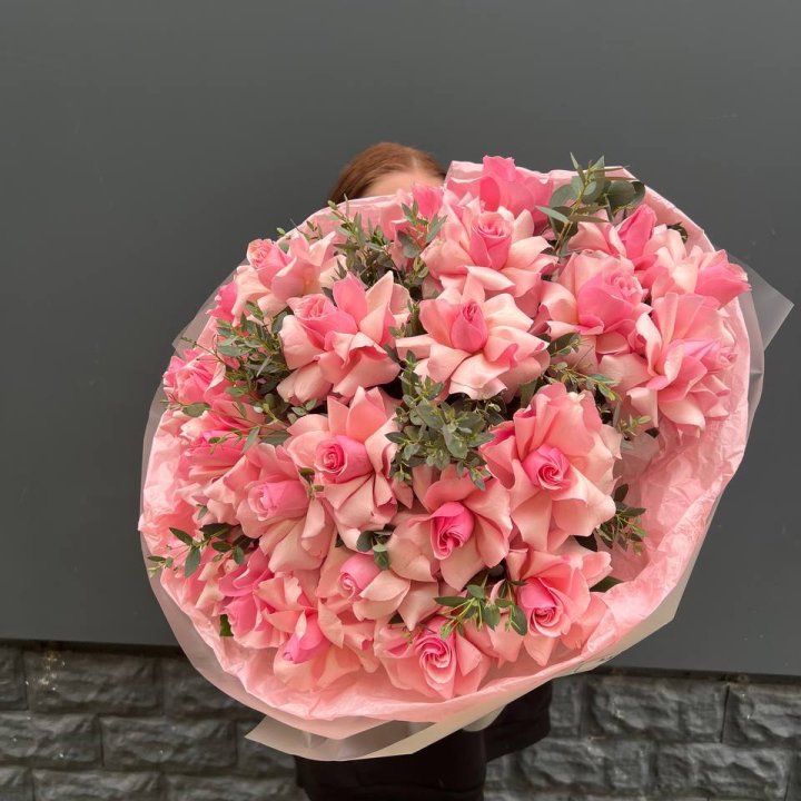  25 розовых французских роз в Хосте и Кудепсте