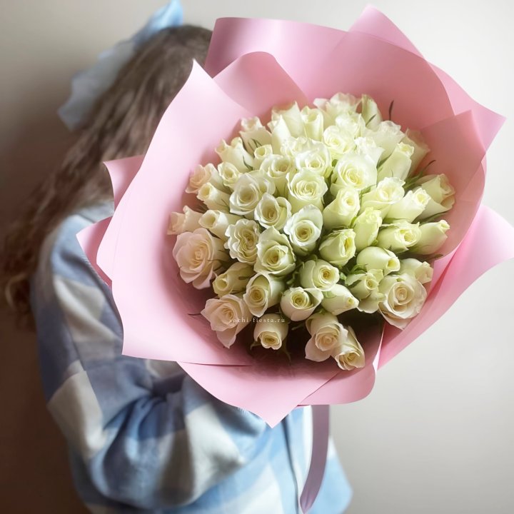 Букет из 51 белой розы (Кения) в Хосте и Кудепсте
