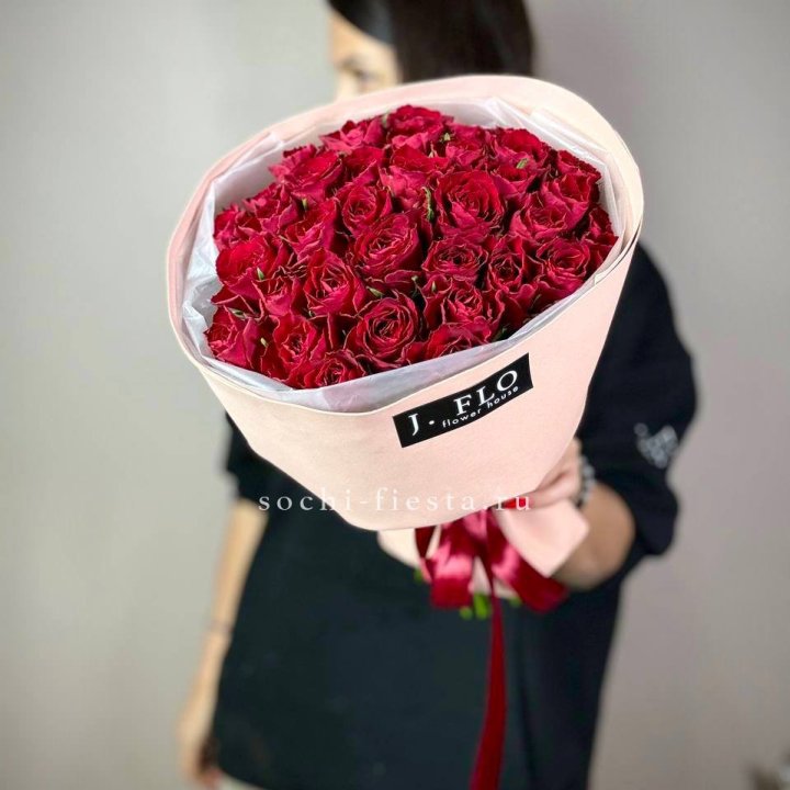 35 кенийских роз в Хосте и Кудепсте