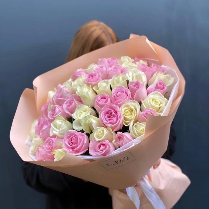 55 роз Микс нежности в Хосте и Кудепсте