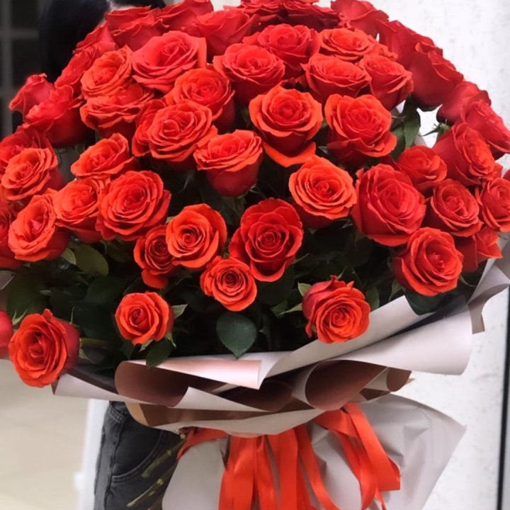 Букет высоких эквадорских роз HILUX в Хосте и Кудепсте