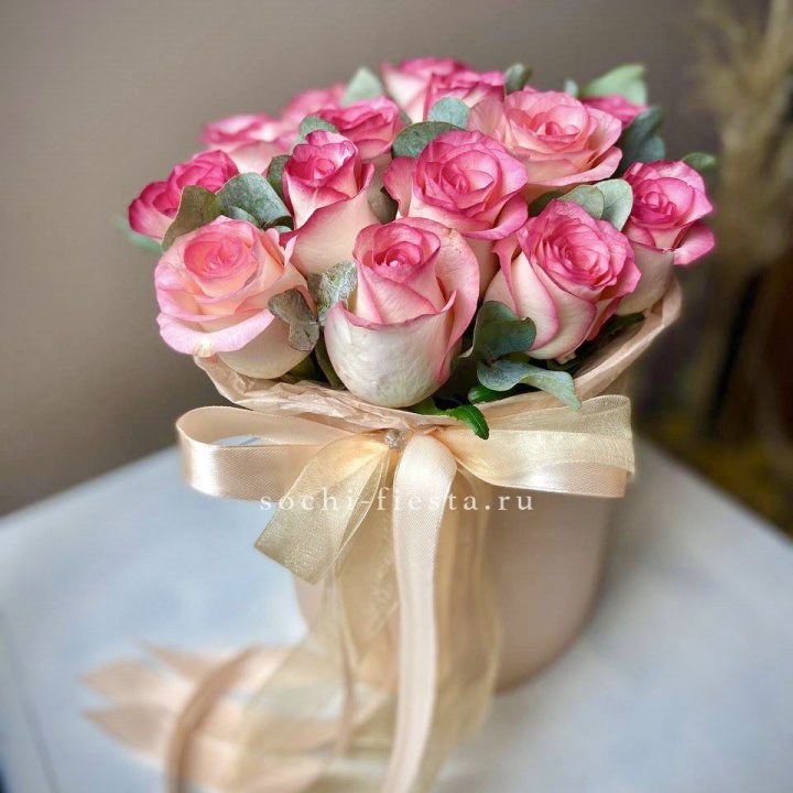 19 Роз Джумилия в коробке в Хосте и Кудепсте