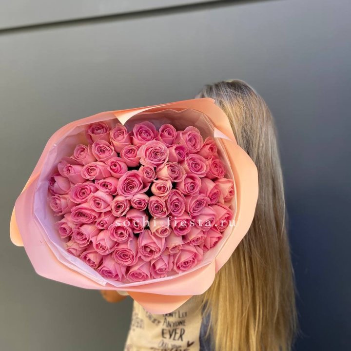 55 розовых роз в Хосте и Кудепсте