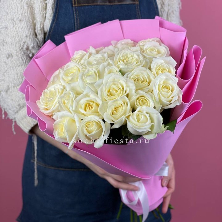 25 белых роз в Хосте и Кудепсте