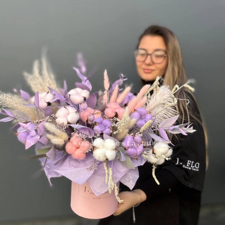 Авторский бокс с сухоцветами №4 в Хосте и Кудепсте