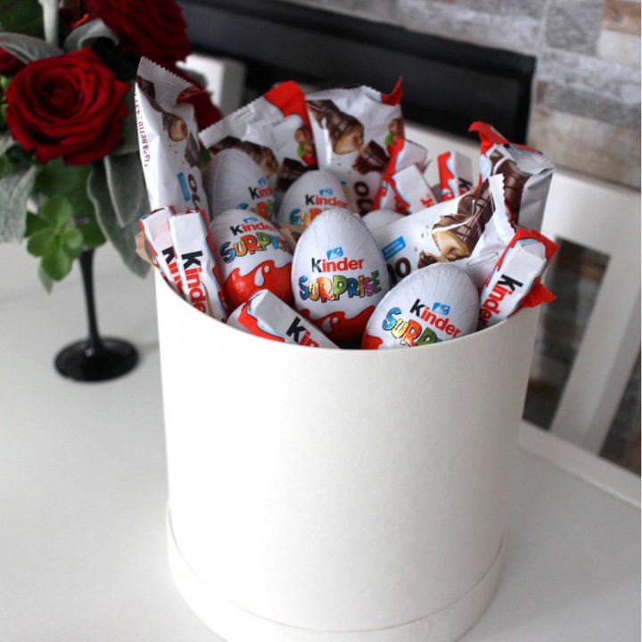 Коробка с киндерами Circle в Хосте и Кудепсте