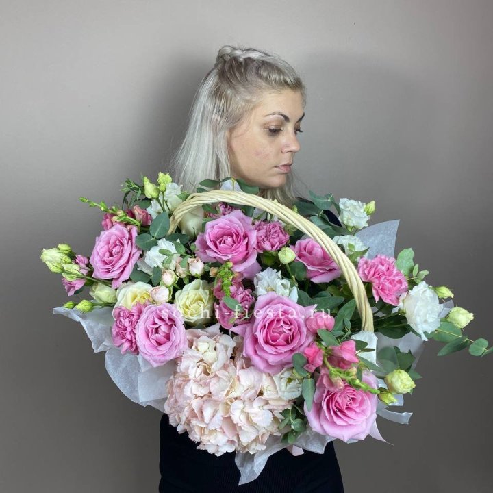 Цветочная корзина № 5 в Хосте и Кудепсте