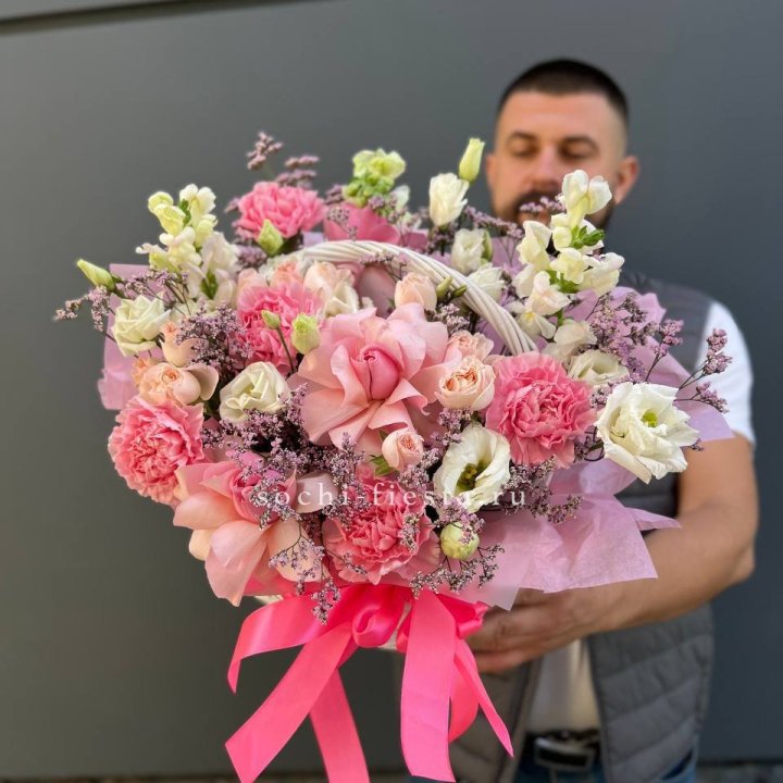 Цветочная корзина №1 в Хосте и Кудепсте