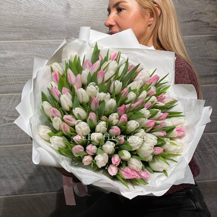 101 тюльпан нежный MIX в Хосте и Кудепсте