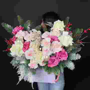 Авторский бокс "Peony & Christmas tree" в Хосте и Кудепсте